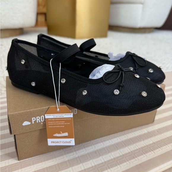 Project Cloud Shoes - Project Cloud Black Women's Flats with Rhinestone Accents NWT